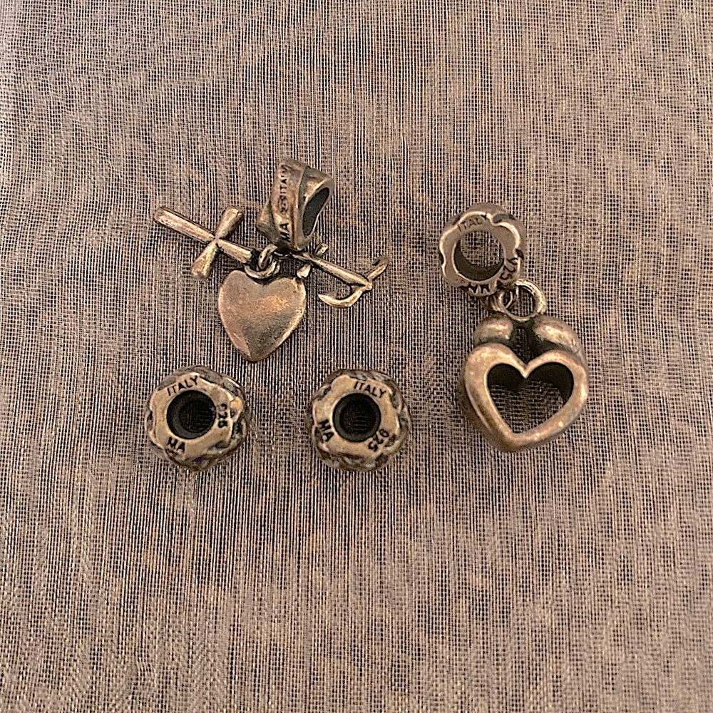 ✨SILVER MICHAEL ANTHONY BRACELET CHARMS✨